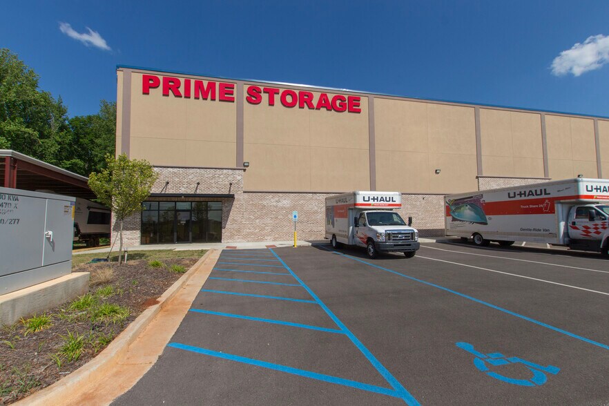 Primary Photo Of 11017 County Line, Madison Self Storage For Sale