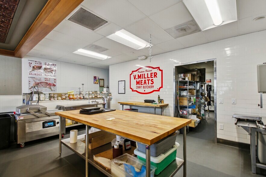 More Photos Of 4801 Folsom Blvd, Sacramento Freestanding For Lease