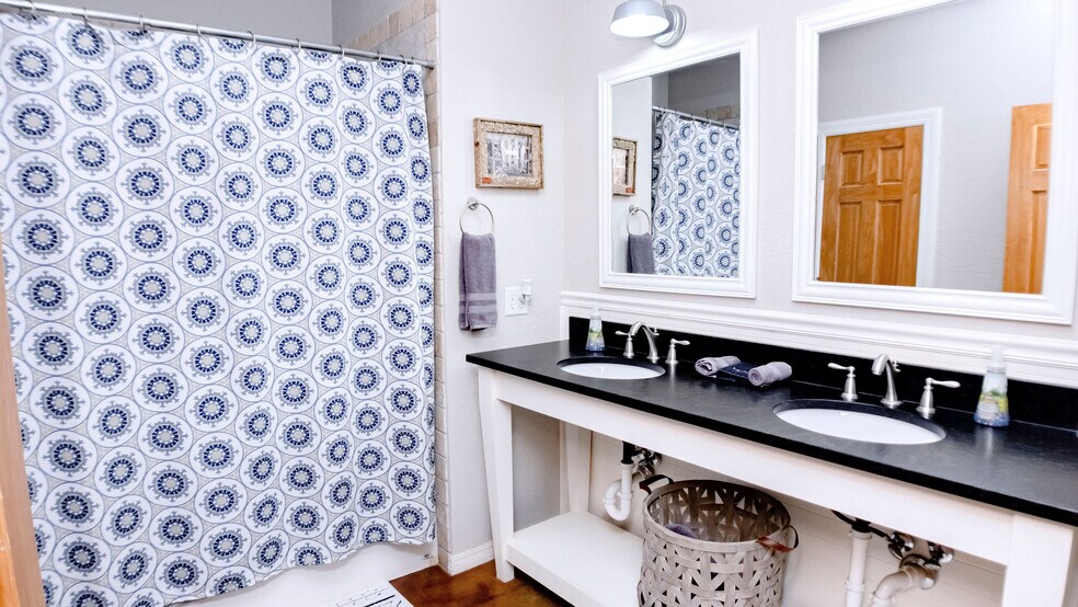 More Photos Of 19398 Highway 80, Hulbert Specialty For Sale