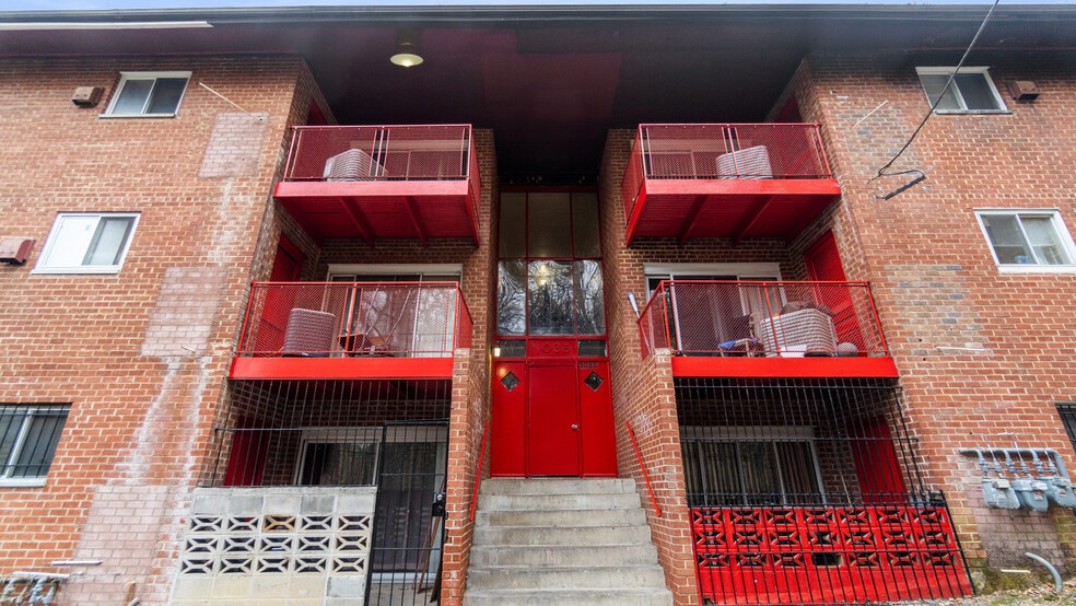 More Photos Of 3104 Bruce Pl SE, Washington Apartments For Sale