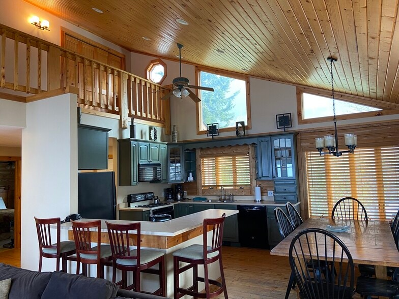 More Photos Of , Snowshoe Specialty For Sale