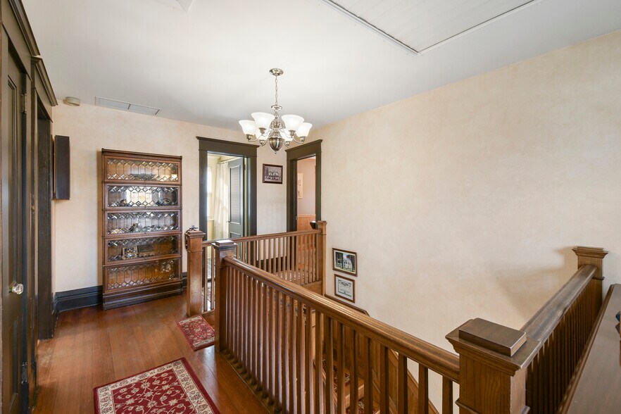 More Photos Of 105 Gleneida Ave, Carmel Office For Sale