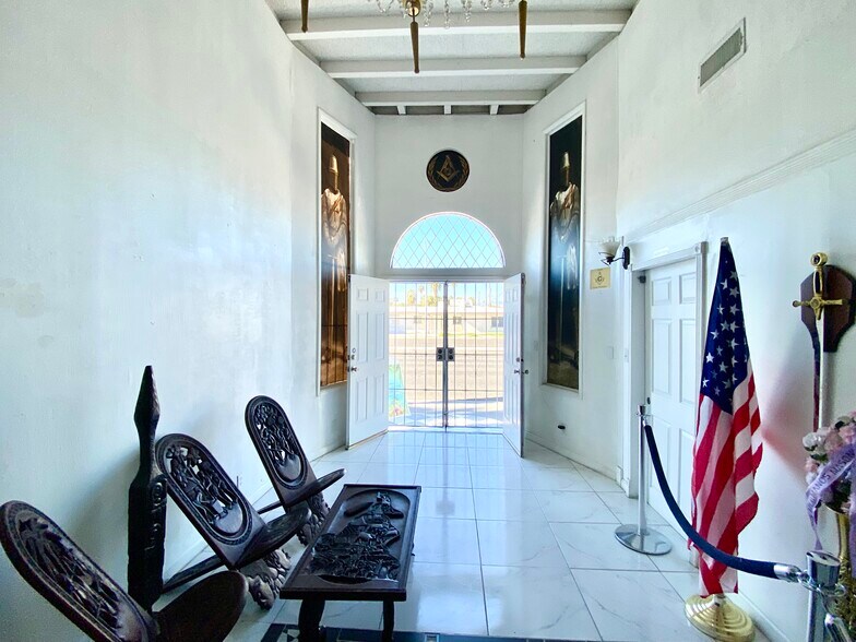 More Photos Of 1401 S Eastern Ave, Las Vegas Office For Sale