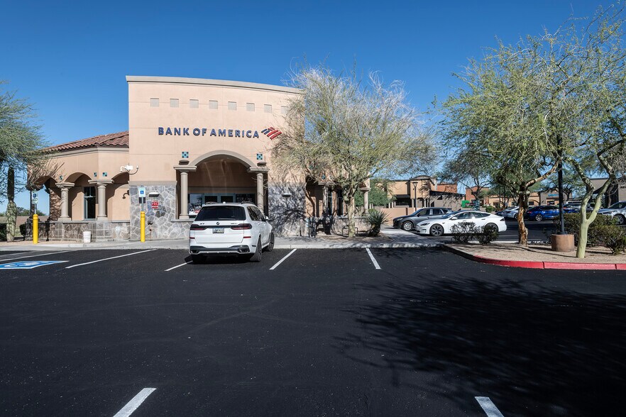 More Photos Of 8900 E Pinnacle Peak Rd, Scottsdale Unknown For Lease