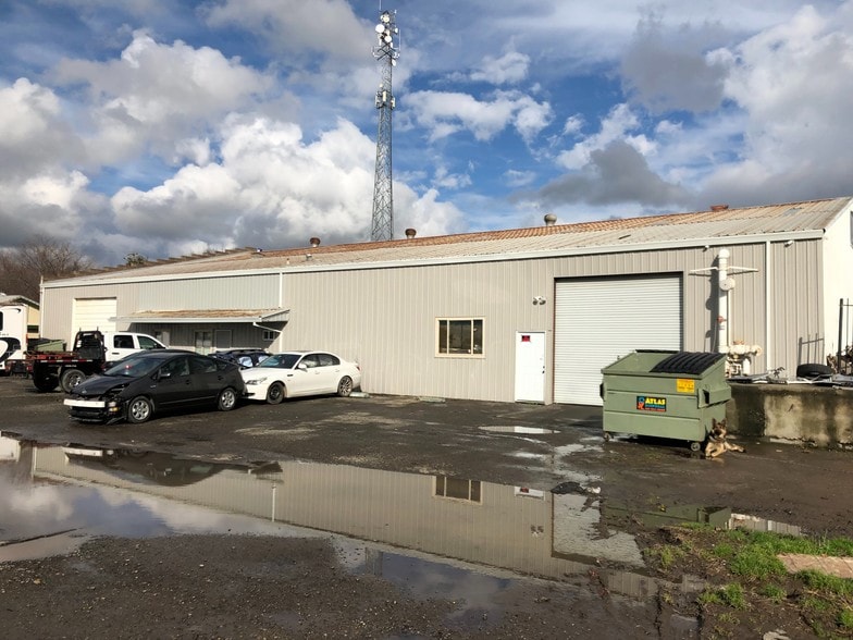 Primary Photo Of 7120 McCurdy Ln, Sacramento Warehouse For Sale