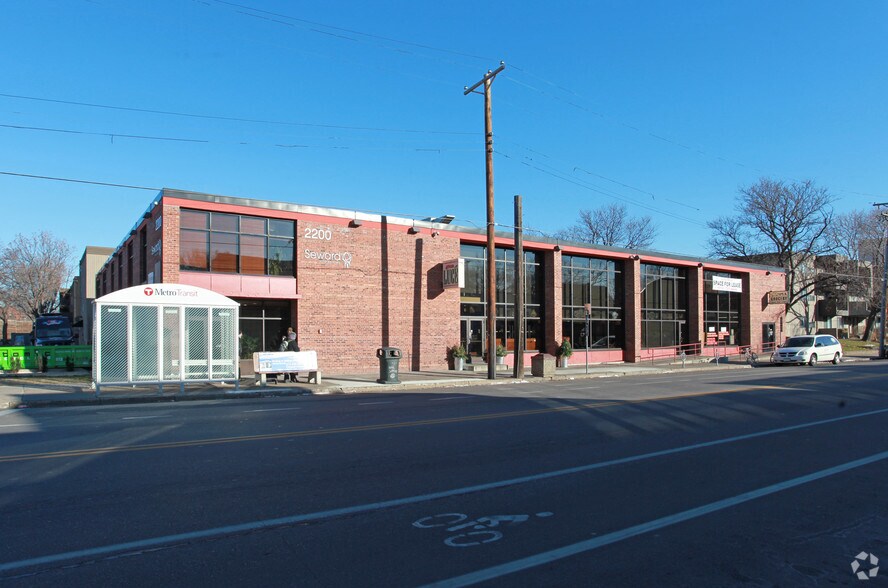 More Photos Of 2200 E Franklin Ave, Minneapolis Office For Lease