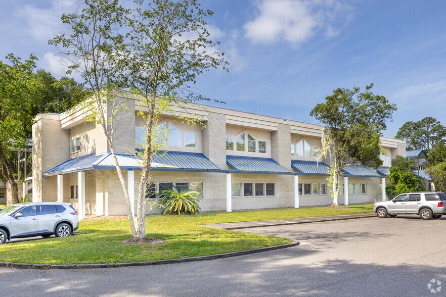 More Photos Of 4237 Salisbury Rd, Jacksonville Office For Lease