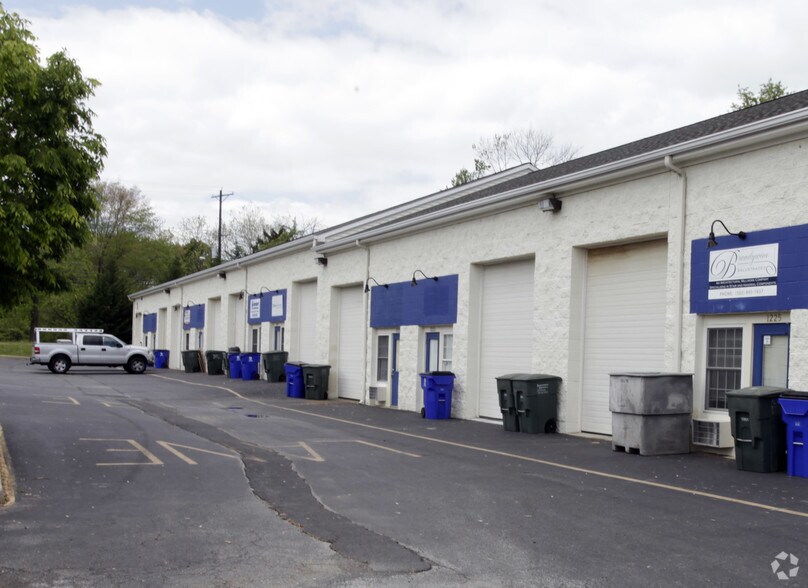 More Photos Of 1209 Old Coochs Bridge Rd, Newark Warehouse For Lease