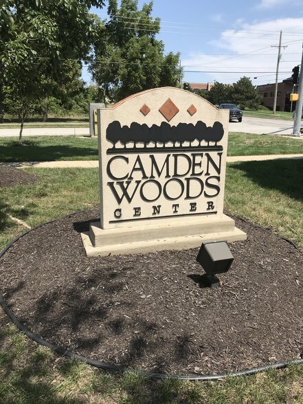 More Photos Of 14300 Kenneth Rd, Leawood Storefront Retail Office For Lease