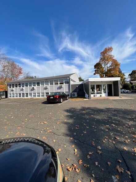 Primary Photo Of 357 E Center St, Manchester Office For Lease