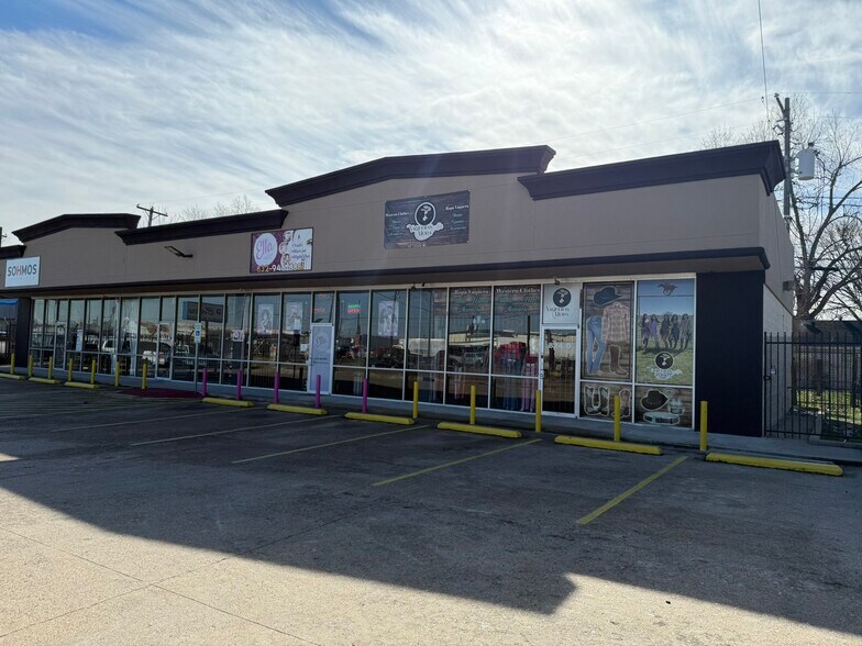 More Photos Of 834 Little York Rd, Houston Freestanding For Sale