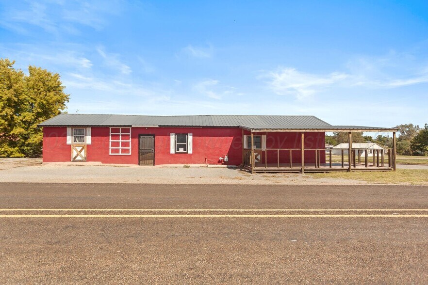 More Photos Of 117 E Railroad Ave, Shamrock Restaurant For Sale