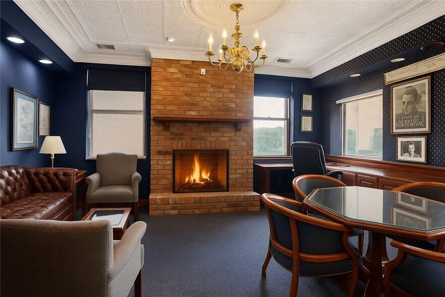 More Photos Of 29 E Beau St, Washington Medical For Sale