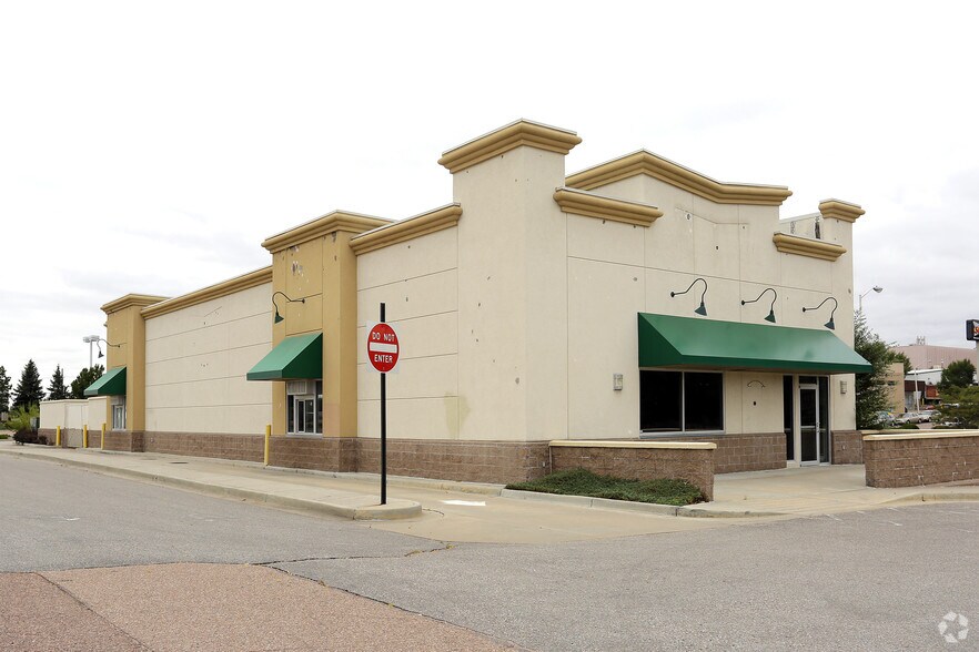 More Photos Of 565 N Chelton Rd, Colorado Springs Fast Food For Sale
