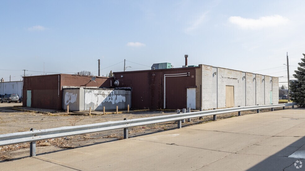 More Photos Of 626 S Wayne Rd, Westland Restaurant For Sale