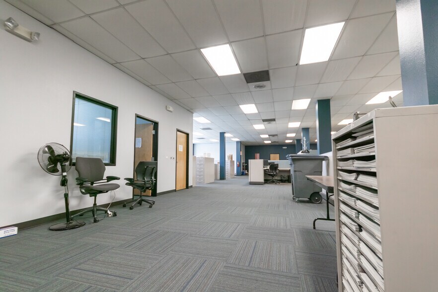 More Photos Of 530 E Market St, Stockton Flex For Sale
