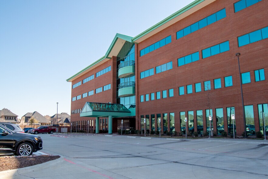 More Photos Of 1801 Wittington Pl, Farmers Branch Office For Lease