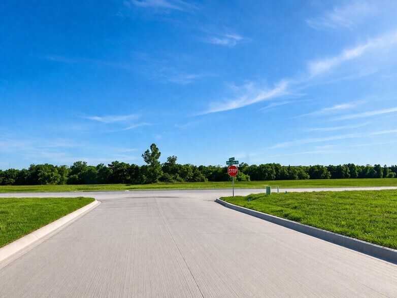 More Photos Of 5545 Pinegates Rd, Greenville Land For Sale