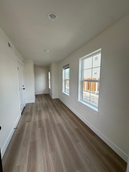 More Photos Of 7852 S Holden St, Midvale Apartments For Sale