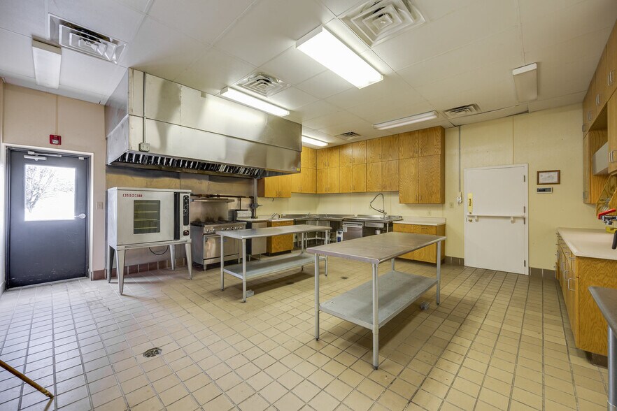 More Photos Of 1265 Goodrich Rd, Stanley Specialty For Sale