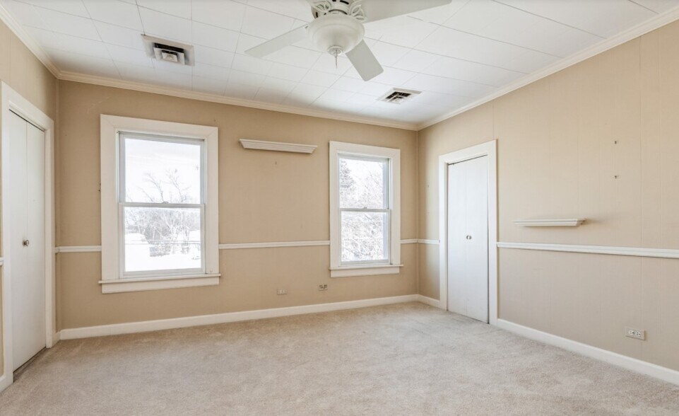 More Photos Of 509 W Main St, Barrington Loft Creative Space For Lease