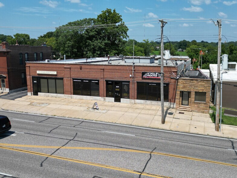 Primary Photo Of 8213 Gravois Rd, Affton Warehouse For Sale