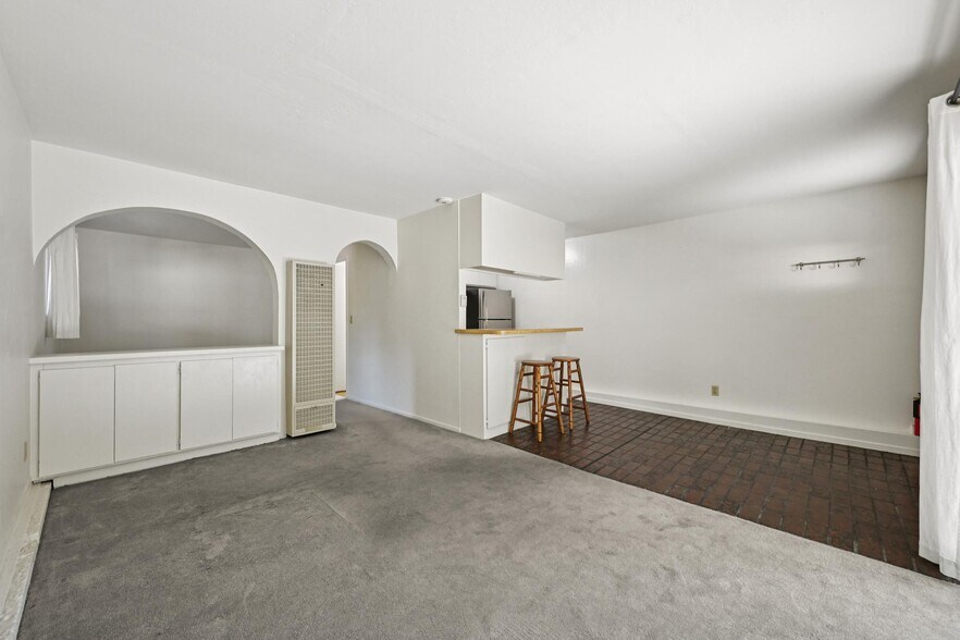 More Photos Of 135 Spring Grove Ave, San Rafael Multifamily For Sale