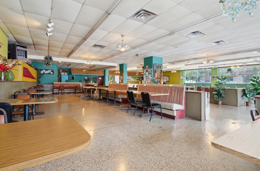 More Photos Of 120 Broadway ave, Fairfield General Retail For Sale