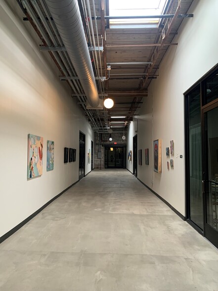 More Photos Of 945 Allene Ave SW, Atlanta Light Distribution For Lease