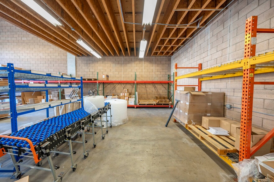 More Photos Of 2646 St Louis Ave, Signal Hill Warehouse For Sale