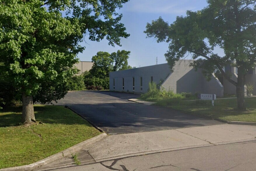 More Photos Of 330 Progress Rd, Dayton Office For Sale