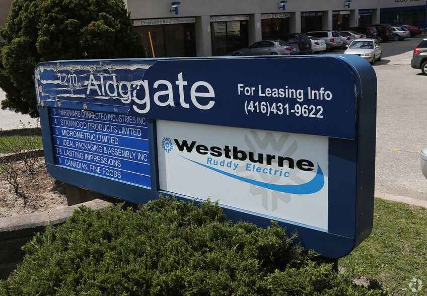 More Photos Of 1210 Markham Rd, Toronto Warehouse For Lease