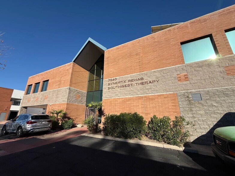 More Photos Of 7540 N 19th Ave, Phoenix Office For Sale