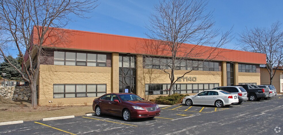 More Photos Of 21140 W Capitol Dr, Brookfield Office For Lease