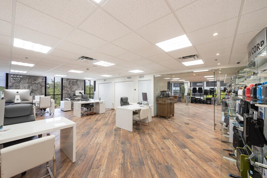 More Photos Of 4300 Biscayne Blvd, Miami Office Residential For Sale