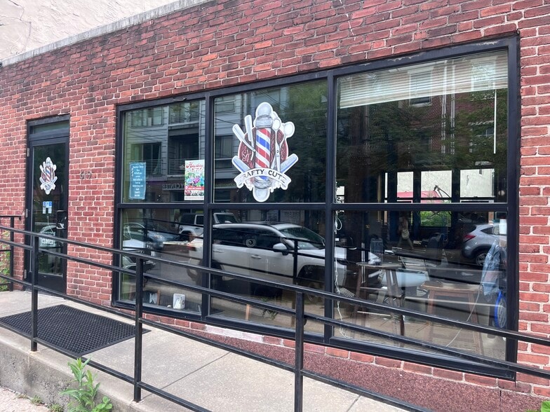 More Photos Of 611-619 N 2nd St, Philadelphia Auto Dealership For Lease