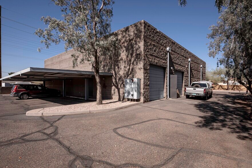 More Photos Of 1375 N Miller Rd, Tempe Research And Development For Sale