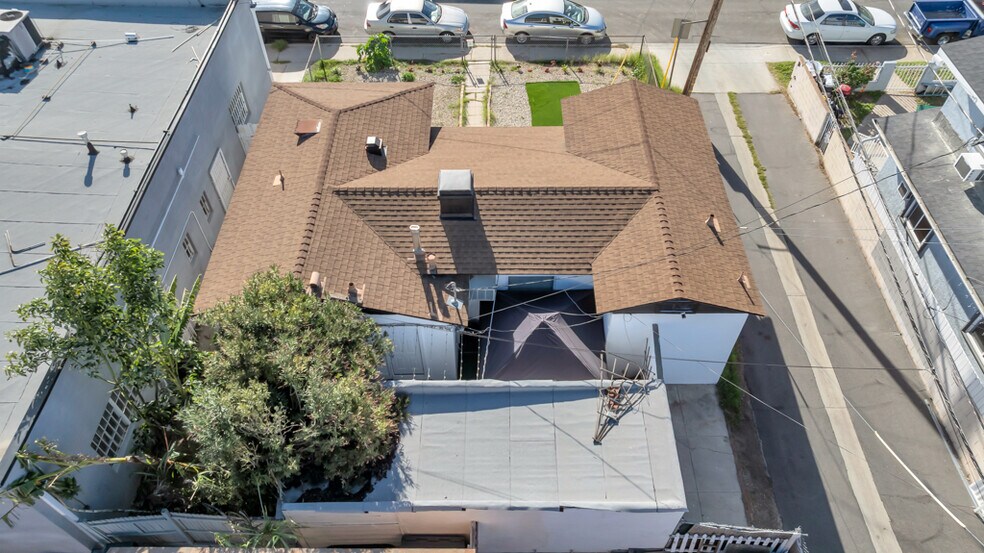 More Photos Of 901 N Maclay Ave, San Fernando Freestanding For Sale