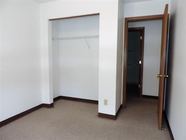 More Photos Of 645 S Lucas St, Iowa City Apartments For Sale