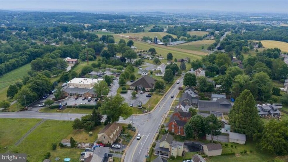 More Photos Of 2167 Main St, Lititz Flex For Sale