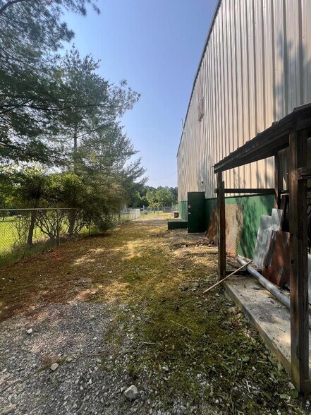 More Photos Of 2220 State Route 3, Catlettsburg Manufacturing For Sale