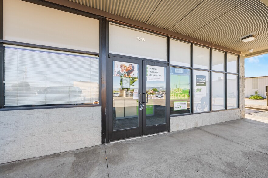 More Photos Of 7338 Crater Lake Hwy, White City Freestanding For Sale