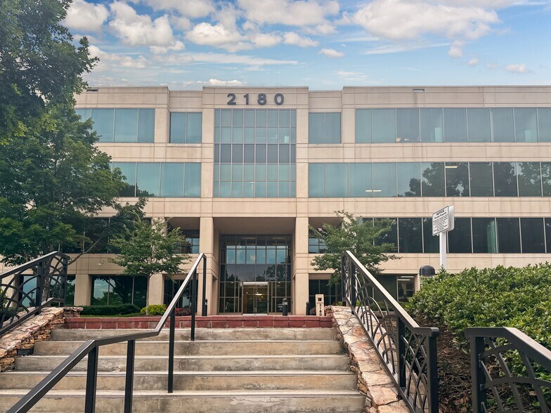 Primary Photo Of 2180 Satellite Blvd, Duluth Coworking Space