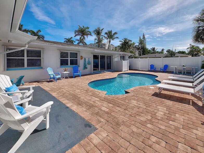 More Photos Of 101 Sandal Ln, Palm Beach Shores Apartments For Sale