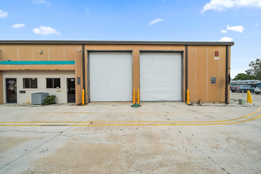 More Photos Of 1501 SE Decker Ave, Stuart Warehouse For Sale