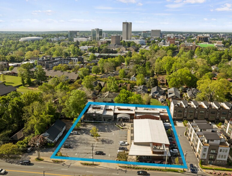 More Photos Of 109 W Stone Ave, Greenville Storefront Retail Office For Lease