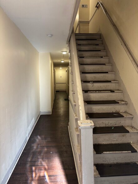 More Photos Of 373 Blatchley Ave, New Haven Apartments For Sale