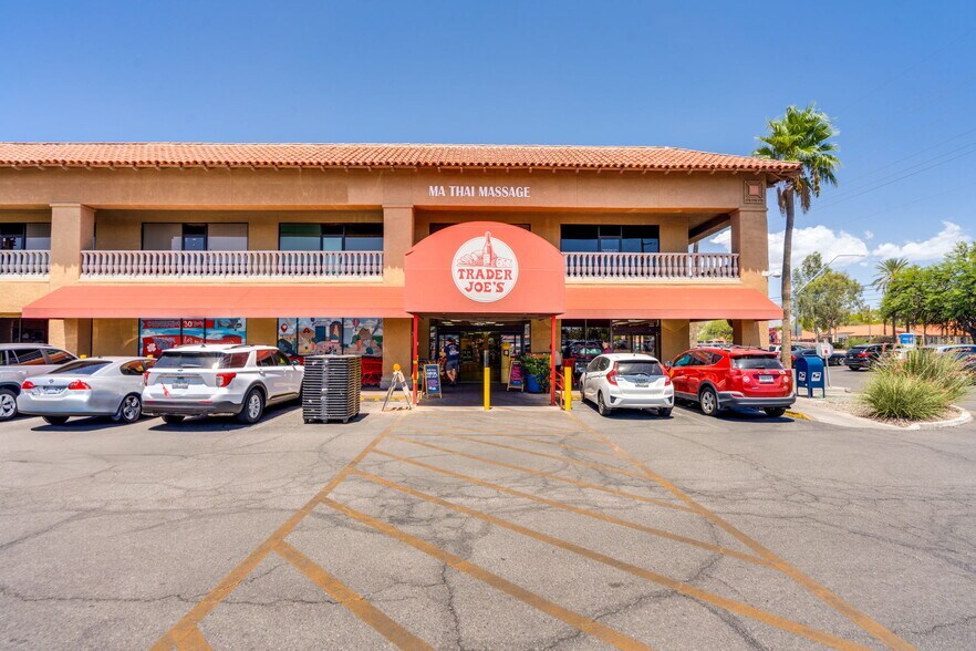 More Photos Of 1101 N Wilmot Rd, Tucson Unknown For Lease