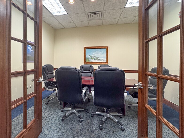 More Photos Of 1776 Legacy Cir, Naperville Medical For Sale