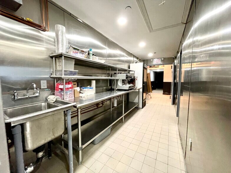 More Photos Of 141 Mansion Ave, Staten Island Restaurant For Sale
